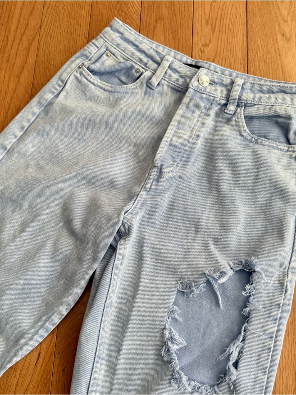 Periwinkle High Rise Straight Leg Ripped Jeans - Picture 4 of 5